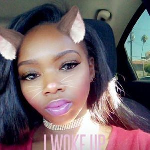 Meet your Posher, Denay